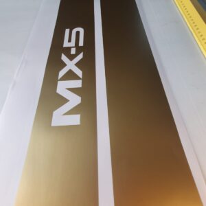 Mazda MX5 side stripe in metallic gold matt vinyl